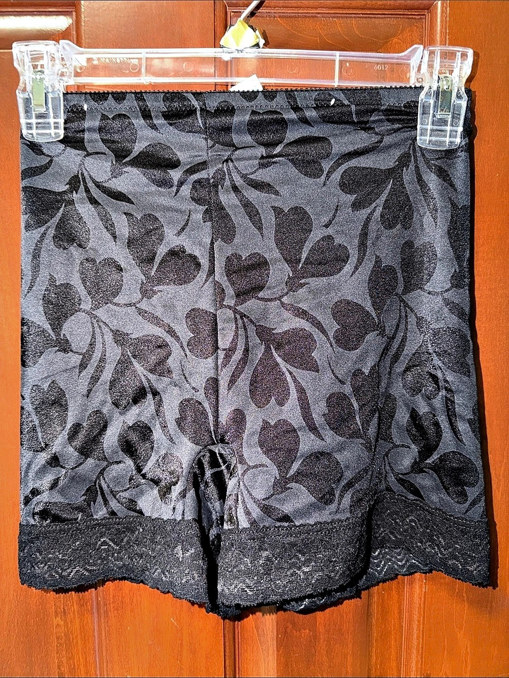 Maidenform Flexsees Mid-Thigh Shaping Short, Black